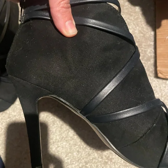 Journee Collection Strappy Black Ankle Booties - Picture 3 of 4